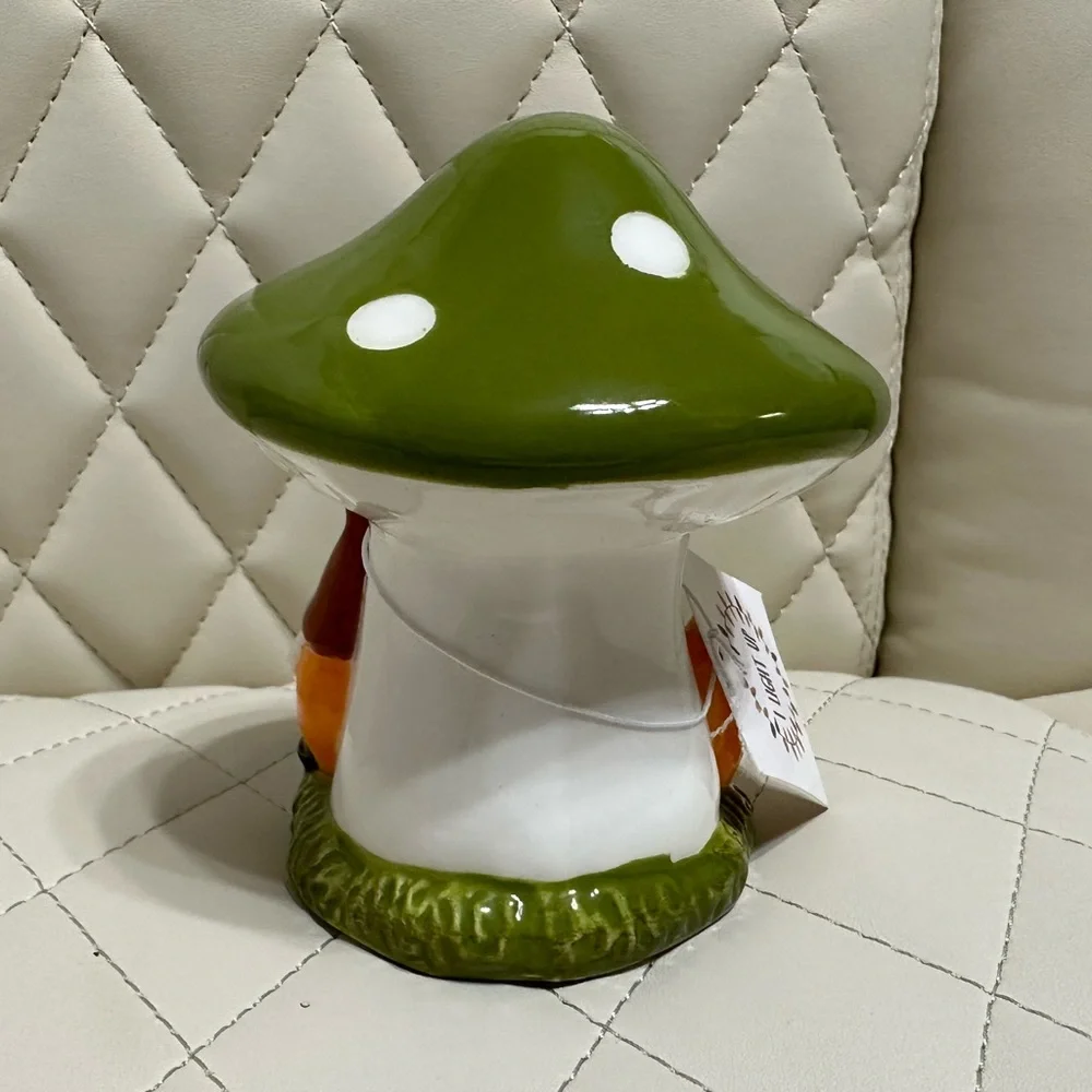 Ceramic Toad Stool - Mushroom Gnome House, Lighted Figurine New